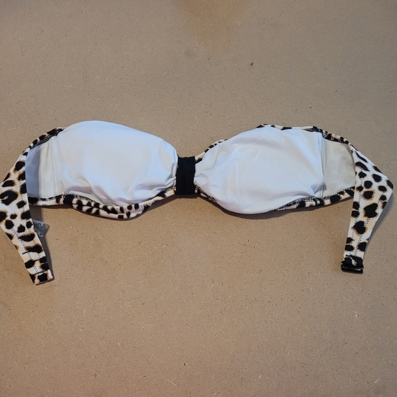PINK Victoria's Secret Leopard Animal Print Bandeu Bathing Suit Top Size Small - Picture 5 of 8